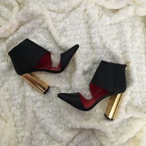 Cut Out Pointed Toe Bootie